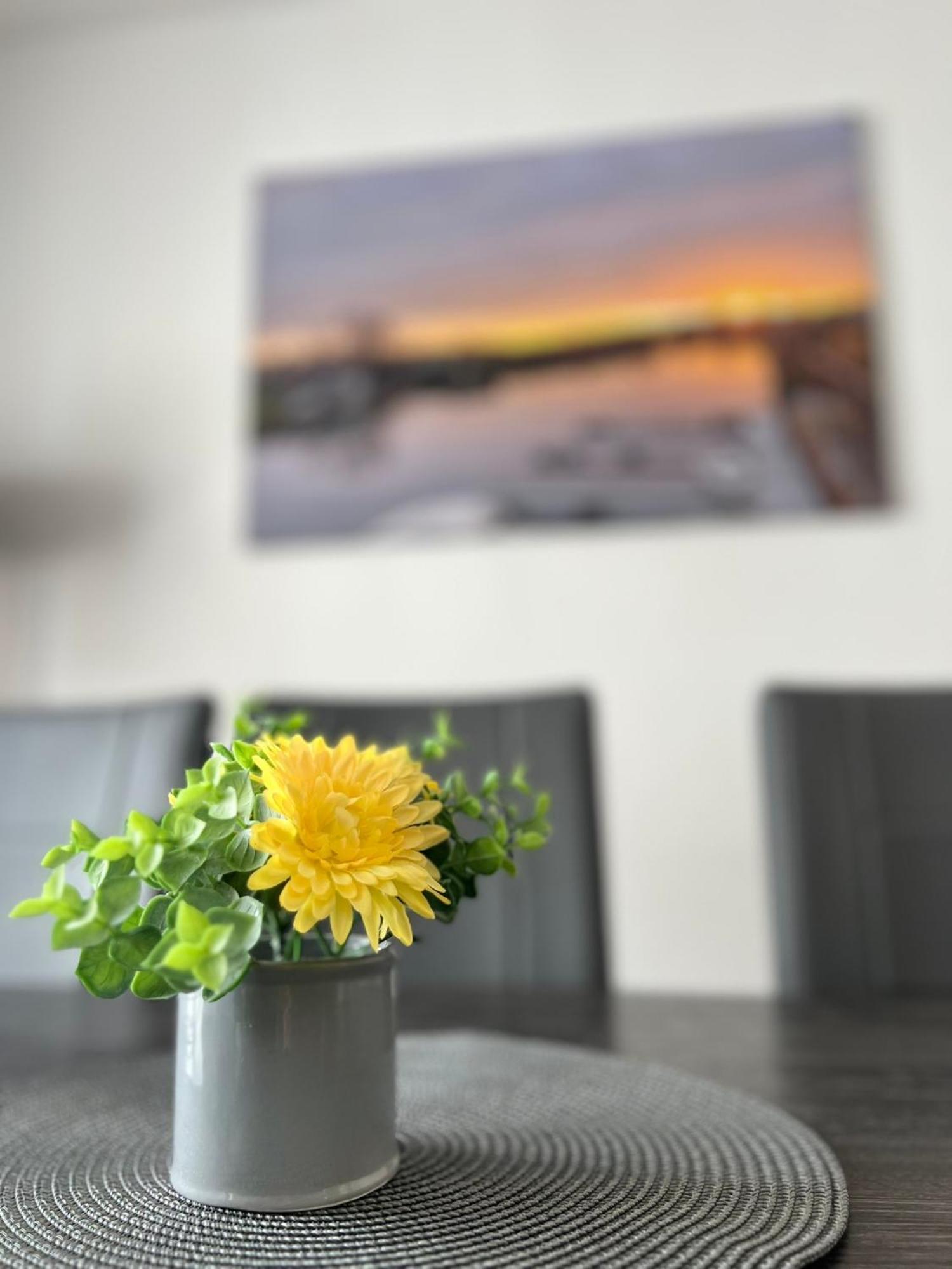 Havel Homes Mit 3 Sz Und Magentatv * Brandenburg (Brandenburg an der Havel)